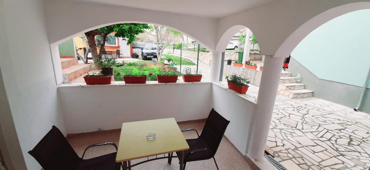 Ema & Sea Apartment'S Pula Luaran gambar